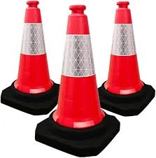 SAFETY CONE RUBBER BASE 50 CM