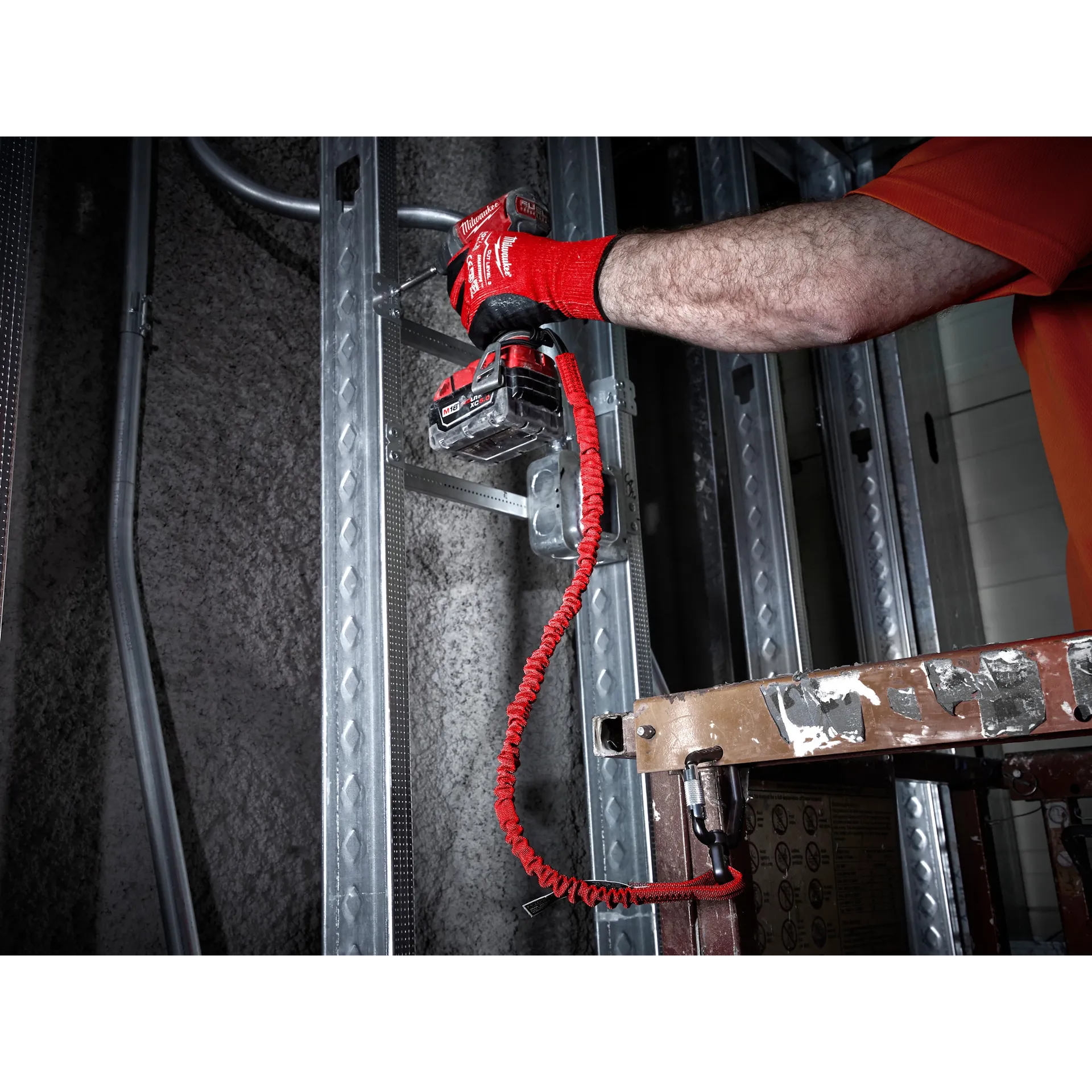 MILWAUKEE 4.5 KG LOCKING TOOL LANYARD